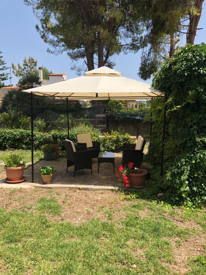 La Maison De Daniele Et Maria Fontane Bianche Exterior foto